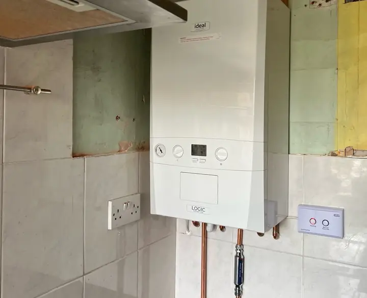 New A-rated Ideal Logic combi boiler installed under ECO4